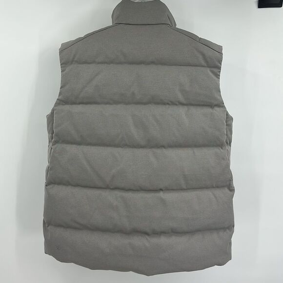 Lululemon Mens Wunder Puff Vest Tech Canvas NWT Sz L Mid Warmth in Gull Gray - Picture 4 of 13
